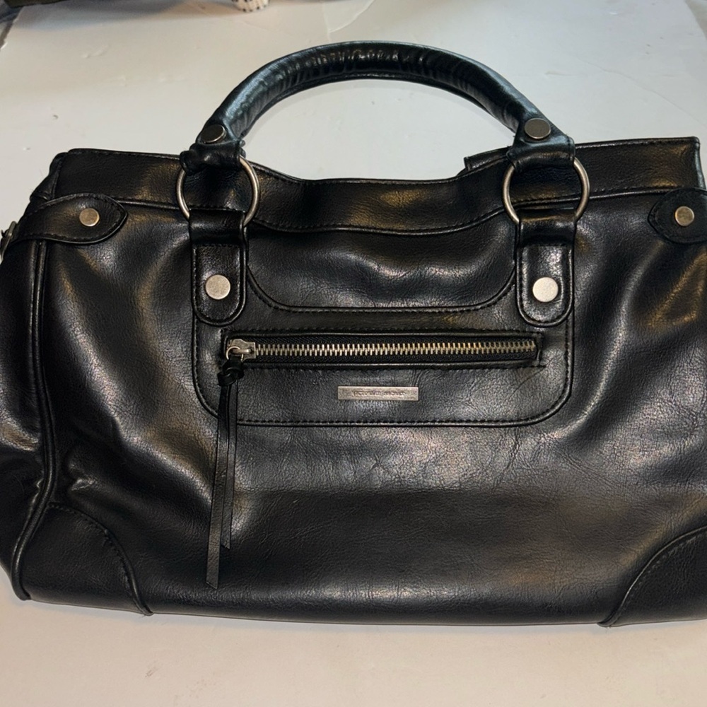 VICTORIA SECRET Y2K VINTAGE BLACK LEATHER HAND BAG HAS ATTACHED RING WRISTLET
